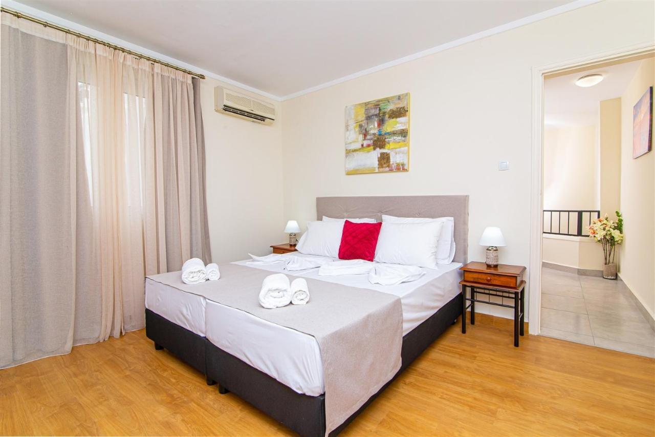 Dermatas Residence Heraklion City Center ภายนอก รูปภาพ