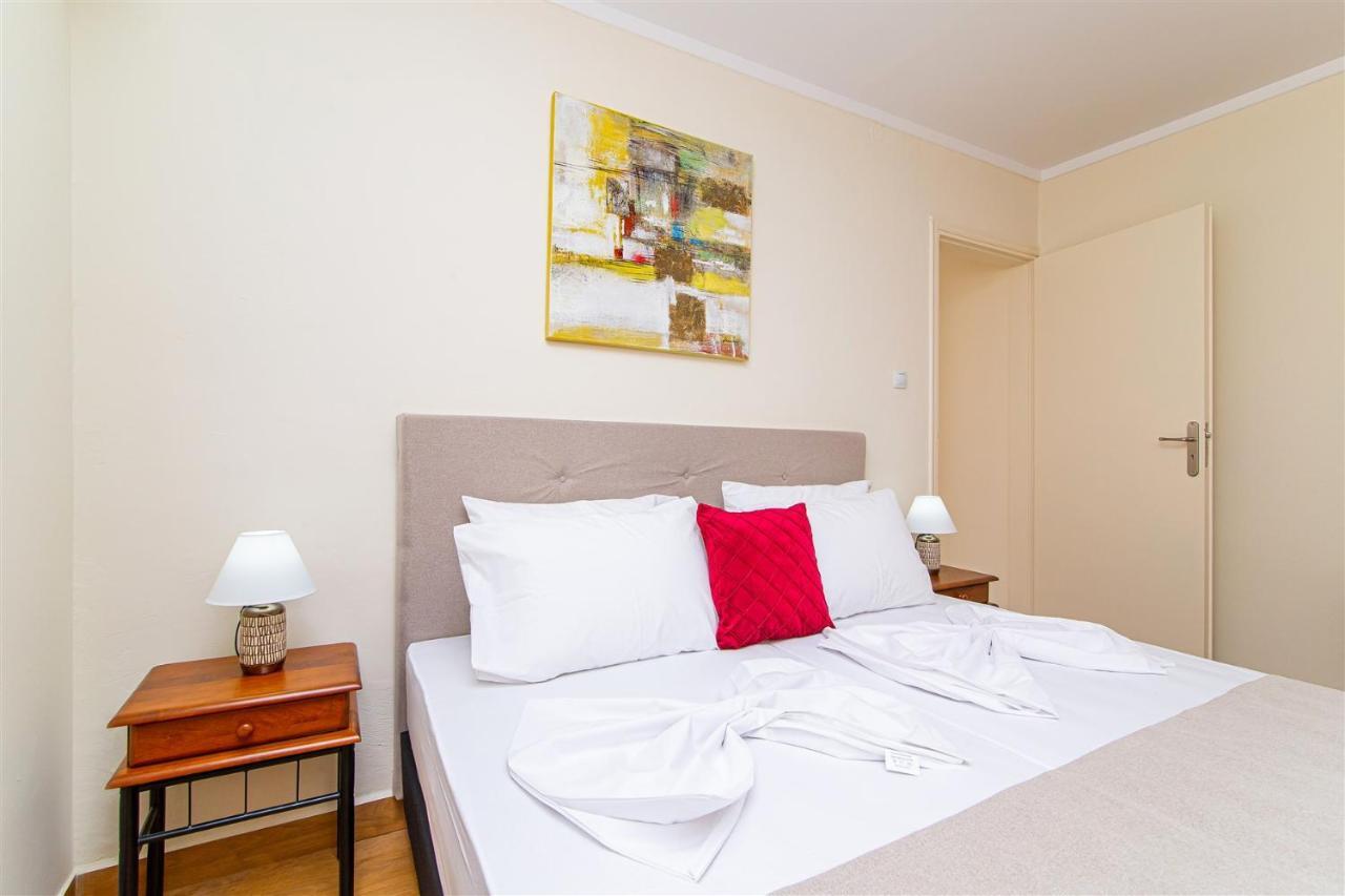 Dermatas Residence Heraklion City Center ภายนอก รูปภาพ