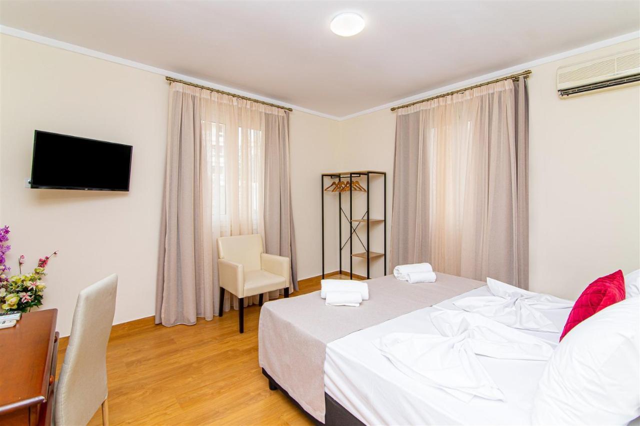 Dermatas Residence Heraklion City Center ภายนอก รูปภาพ